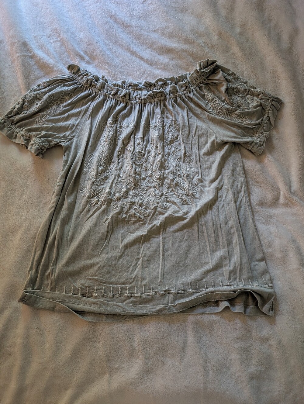 Solitaire Off Shoulder Embroidered Top